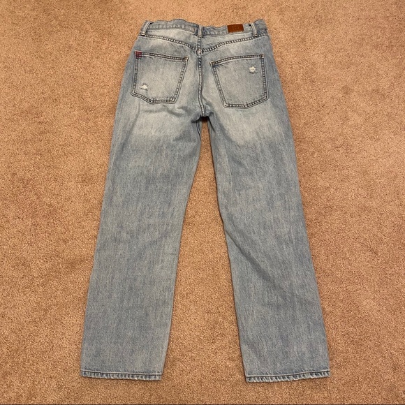 SOLD ✅ - Picture 2 of 5